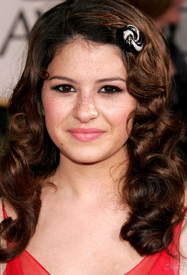  Alia Shawkat
